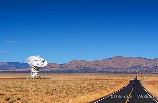 VLA Antenna_73671.jpg - One of the 27 dish antennas that comprise the VLA, an awe-inspiring radio telescopeon the Plains of San Augustin about an hour west of Socorro, New Mexico.Very Large Array (VLA) Radio Telescope photographed near Magdalena, New Mexico, USA.